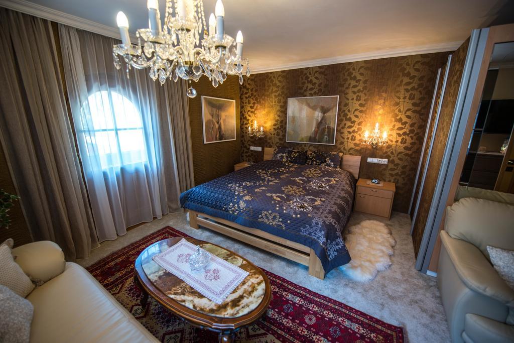 Hotel Moroder Haus à Mayrhofen Extérieur photo